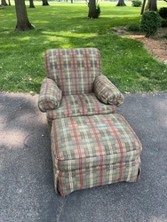 Vintage HENREDON Upholstery Collection Plaid Arm Chair With Ottoman. This is in excellent condition overall Comfortable...