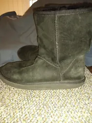 These UGGS are black and in good shape overall. The soles of the boots have some wear (see pics) and there is some...
