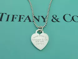 (Tiffany pouch or box not included). Hallmarks: TIFFANY & CO / 925. Material: 925 Sterling Silver.