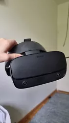 Casque Oculus rift S VR Réalité Virtuelle comme neuf (headset only).  Très peu utilisé il est comme neuf.  ...