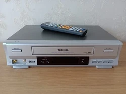 FONCTIONNE PARFAITEMENT, TESTE OK👍 NETTOYAGE DES TETES ET GALET EFFECTUÉS   Format de cassettes VHS HQ - Pal,...