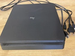 Console Playstation 4 Slim 500 go. Très bon état, fonctionne parfaitement Câble alimentation + HDMI inclu Vendu sans...