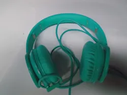 Beats by Dr Dre solo wired headphones.Turquoise,working.Good cond. No case or box.