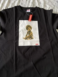 supreme t shirt Small men. Condition is New with tags. Shipped with USPS Ground Advantage.