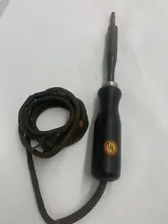 Vintage Drake Electric Chicago Soldering Iron 200W/110V. Shows normal wear for its age , pulled from a old electrical...