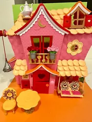Mini Lalaloopsy Sew Sweet House Playset. Includes 2 flower pots, lemonade pitcher, table and chair (not part of...