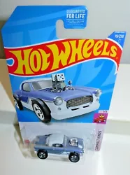 HOT WHEELS 2022 #19 THE NASH COMPACT KINGS, STILL FACTORY SEALED, CARD IN GOOD CONDITION. SEE PICTURES.