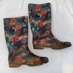 Love these fun boots- sure to make a statement. Please note the condition by the pics. They are well used and have...