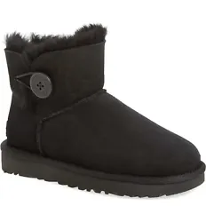 This classic cold-weather boot features a button-and-loop fastener at the shaft and a soft top that cuffs to reveal the...