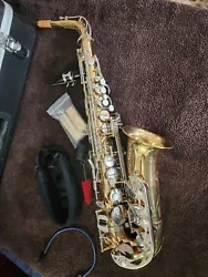 Bundy Alto Saxophone BAS-300. Condition is Used. Shipped with USPS Priority Mail.