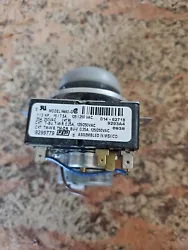 Maytag Dryer Timer 8299779 |KM1637. Condition is Used. Shipped with USPS Ground Advantage.
