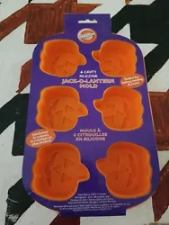 Wilton Silicone Mini Jack-o-lantern Cake Soap Mold NEW Unused . Condition is New. Shipped with USPS First Class.
