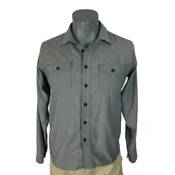 For sale is a men’s grey long-sleeve button-up shirt from Patagonia. Shirt is a men’s medium and measures...