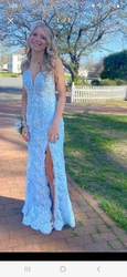 Jovani Prom Dress Size 0. Very beautiful Dress, size 0. Wore ony 3 hours, it was not dry cleaned, absolutely nothing...
