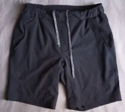 Mens Large Mountain Bike Shorts Giant Padded Black Cycling.  In good condition. A series of blemishes and flaws, please...