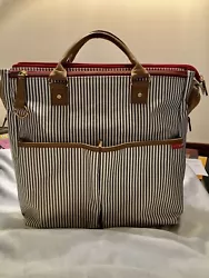 Skip Hop Large Crossbody Diaper Bag Gray Stripe Adjustable Strap. In great condition with slight stain on the inside...