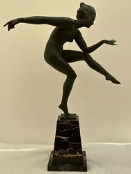 Grande sculpture Danseuse Payenne signée Derenne par Max Le Verrier ( Art-Deco ). Représentation d’ une Danseuse...