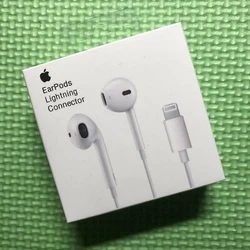 Headphones The speakers inside the EarPods have been engineered to maximise sound. 1 X Genuine Apple Lightning EarPods...