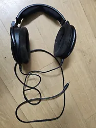 Is in Rough condition. Earpads can be replaced if desired. Works perfectly!