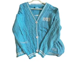 brand new, taylor swift 1989 (taylor’s version) cardigan in xl/2xl. the measurements listed on the ts store are...