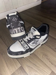 Louis Vuitton Trainer.