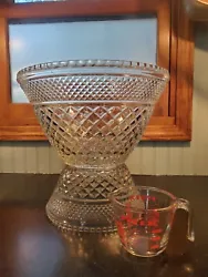 This beautiful punch bowl with base is the perfect addition to your next big event. Made of  glass,  it is both...