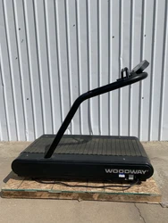 FOR PARTS Woodway Desmo-S Treadmill.Powers on and screen responds until you press fast or slow to choose manual or...