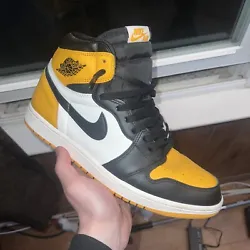 Nike Air Jordan 1 Retro High OG Taxi - Size 11 - Pre-owned 9.5/10 - 555088-711.  Shoe is in fantastic condition, worn...