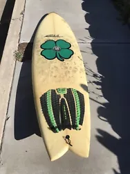 Surfboard Floggy Molly Shapes by Santa Cruz 6’2” local pick up only. Twin Speed, 6’2” x 21” x 2-5/8” Year...
