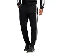 Completed with an elastic drawstring waist and side pockets, these sweatpants are soft and flexible.Product Features....
