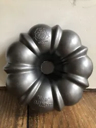 Nordic Ware Bundt Pan 6 Cup. Heavy Cast-Aluminum 8 Inch. USA. Bundt Cake Baking. Shipped with USPS Priority Mail
