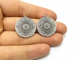 Round Dangle Diy Antique Silver Plated Charms jewelry Accessories. Color: Antique Silver.