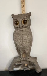 Vintage Cast Aluminum Owl with orangish glass eyes. Wall decor. Nice. Could use a bit of cleaning.  Any questions...