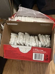 Huggies Little Snugglers Baby Diapers, Size Newborn. Open box new diapers 47 of them