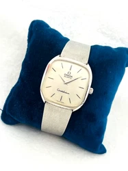 Cadran dorigine Oméga, 37 mm hors couronne, original complet, matériau du boitier en acier, montre analogique....