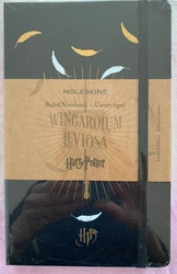 Carnets Moleskine Harry Potter édition limitée sans numéro « windgardium leviosa »Format 13x21 cm ; lignés ,...