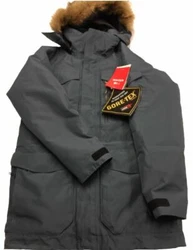 This sophisticated parka perfectly blends technical mountain apparel with classic, urban style. Petrol(gray). insulated...