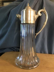 Vintage 1930’s Itailian Wine/Water Claret Crystal Carafe W/Lion Head Spout. This is beautiful, no chips or cracks....