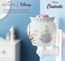 Your carriage awaits! This elegant, hand-painted mini warmer is a lovely homage to the classic Disney’s Cinderella...