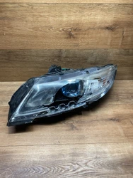 2010-2016 HONDA CRZ LEFT SIDE HID XENON HEADLIGHT RARE OEM PARTS ONLY. This is a damaged product for parts or fix Light...