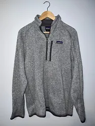 Fleece pullover is in excellent condition, with no spots, marks, stains or any other defects. Material: 100% Polyester.