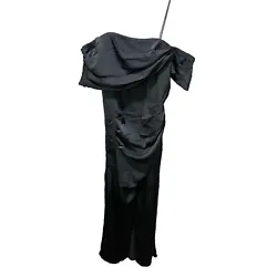 This beautiful black maxi dress from Do + Be is perfect for any formal occasion. The strapless boat neck and sleeveless...