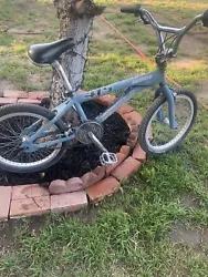 specialized fatboy bmx. 95 % original parts Ready to ride No dents No cracks No rewelds Paint is a little bit faded...