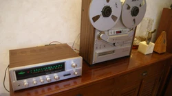 Parfait état de marche. Year: 1974. Weight: 7.7kg. Semiconductors: 1 x FET, 7 x IC, 16 x transistors, 6 x diodes, 3 x...