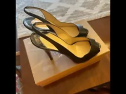 Christian Louboutin Prive 120 Kid/Cuoio Heel/Toe 40 shoes are a great work shoe! I have loved having them and i wish I...