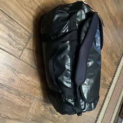 Northface base duffle backpack Large. 27x16x14