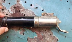 ANCIEN BRIQUET AUTOMATIC DE TABLE CANON A ESSENCE LIGHTER VINTAGE.   Vendu en létat, pour restauration.  Ne fonctionne...