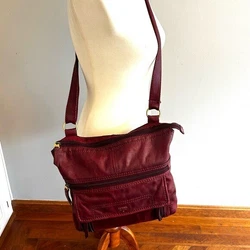 Fossil womens large dark red/burgundy leather shoulder/messenger bag 11x11