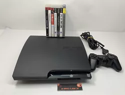 Console Sony PlayStation 3 Slim 120 Go Console - Noire. La console a été remis d’usine elle fonctionne très bien....