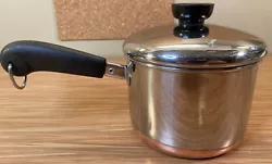 1801 Revere Ware - 1 1/2 QT Sauce Pan Pot - Copper Clad Bottom with Lid Rome NY. Lid and pot are both in good...